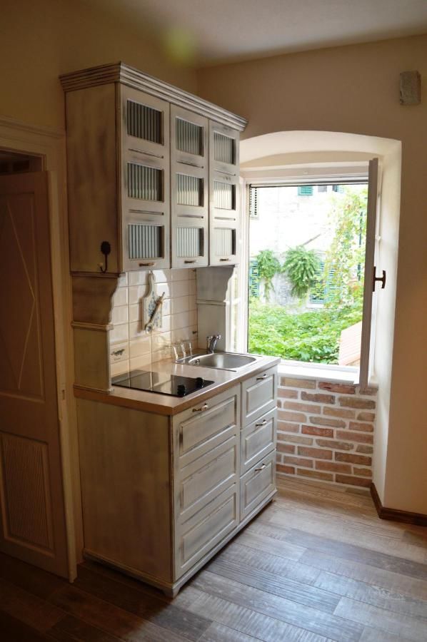 Апартаменты Apartments Leo Котор